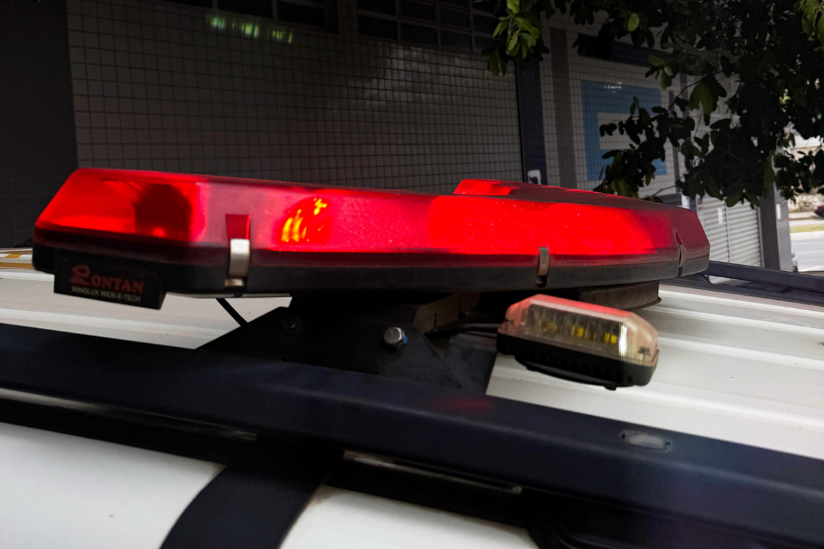 A guarnição registrou o boletim de ocorrência, e os envolvidos foram encaminhados para a Delegacia de Polícia Civil