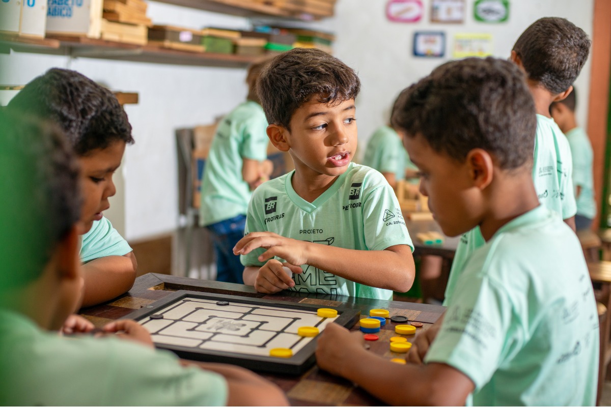 No novo espaço, serão oferecidas oficinas de arte-educação como pintura, cerâmica, tecelagem, musicalização, culinária, brincadeiras e contação de histórias, além de acompanhamento psicossocial para as crianças e suas famílias