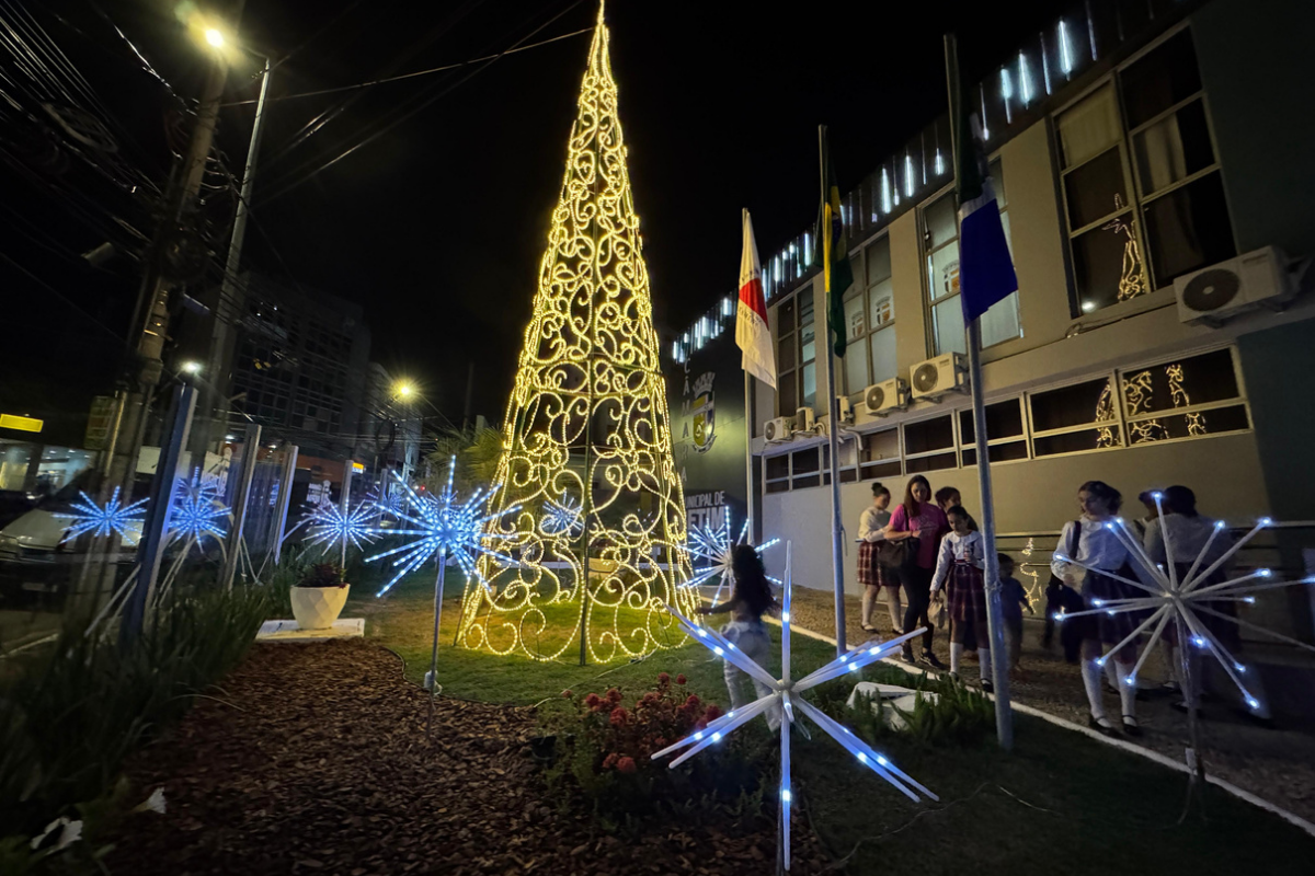Evento reforçou a integração da comunidade e proporcionou um espaço de celebração, alegria e convivência durante as festas de fim de ano
