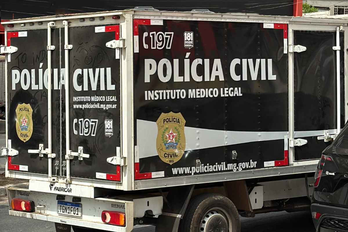 A perícia da Polícia Civil também foi acionada e constatou que a vítima sofreu uma pancada na cabeça, mas a causa da morte foi asfixia por enforcamento