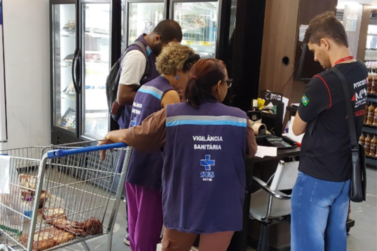 Fiscais do Procon-MG estiveram no local na última sexta-feira (7 de fevereiro)