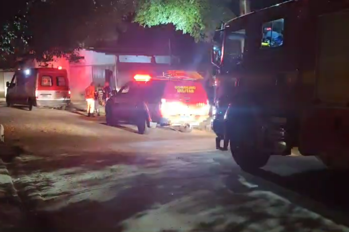 Vítima estava sozinha no local, conforme informado pelos bombeiros
