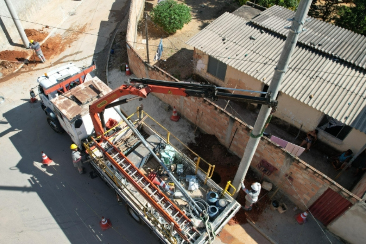 Serão instalados 20 postes e 22 luminárias de LED, totalizando cerca de 800 m de extensão de rede