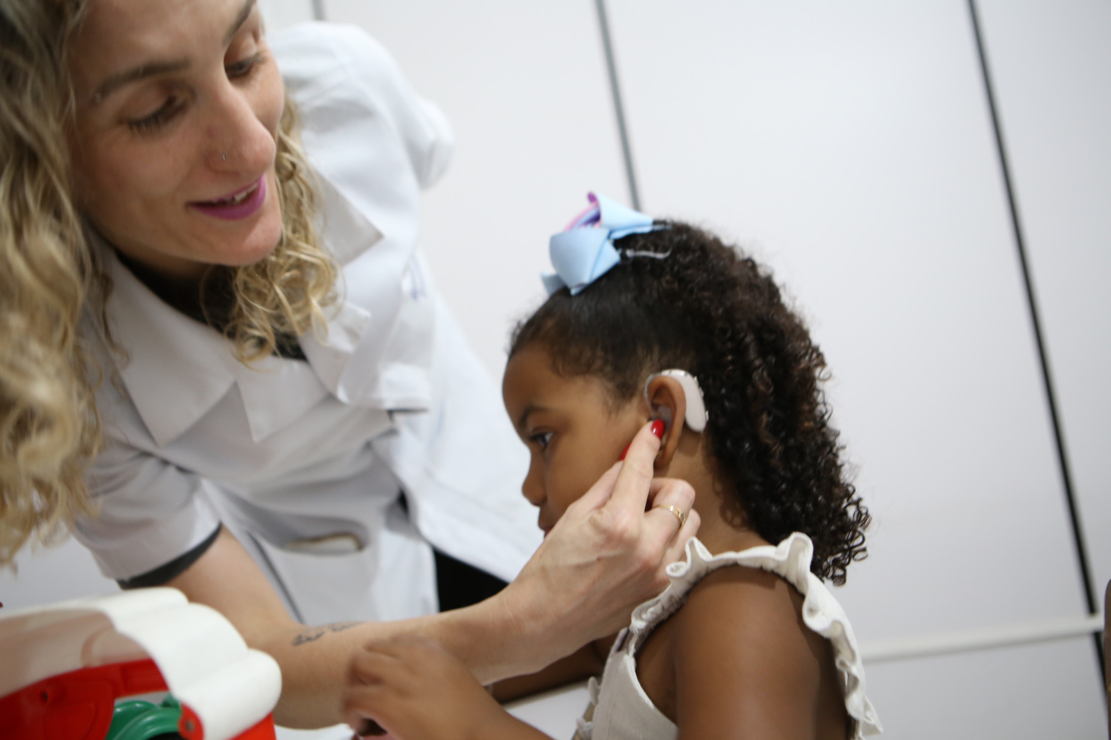 Pequena Acsa Verônica Ferreira, de apenas 4 anos, já foi beneficiada pela iniciativa