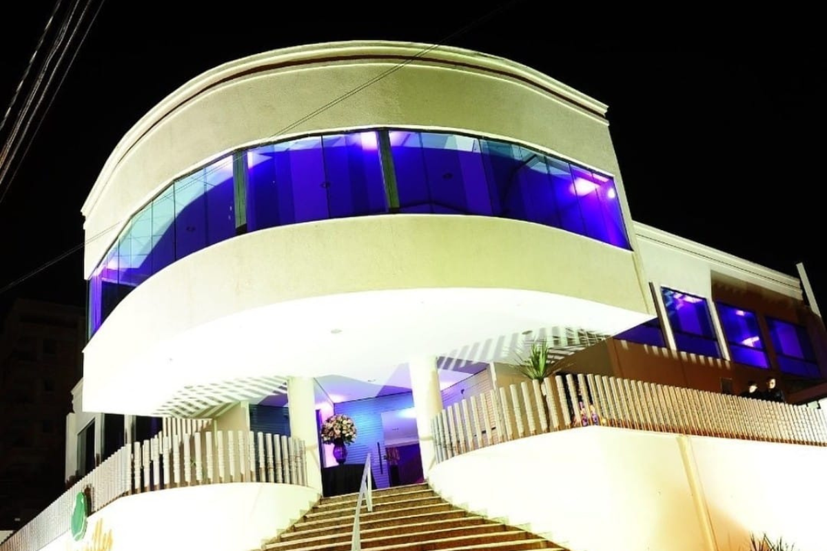  Salão Versailles, no bairro Ingá Alto, recebe o evento que já se tornou parte do calendário rotariano da cidade