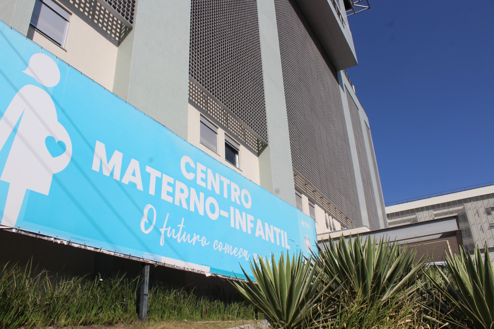 Com avanço da SRAG, prefeitura criou oito leitos de tratamento semi-intensivo no CMI