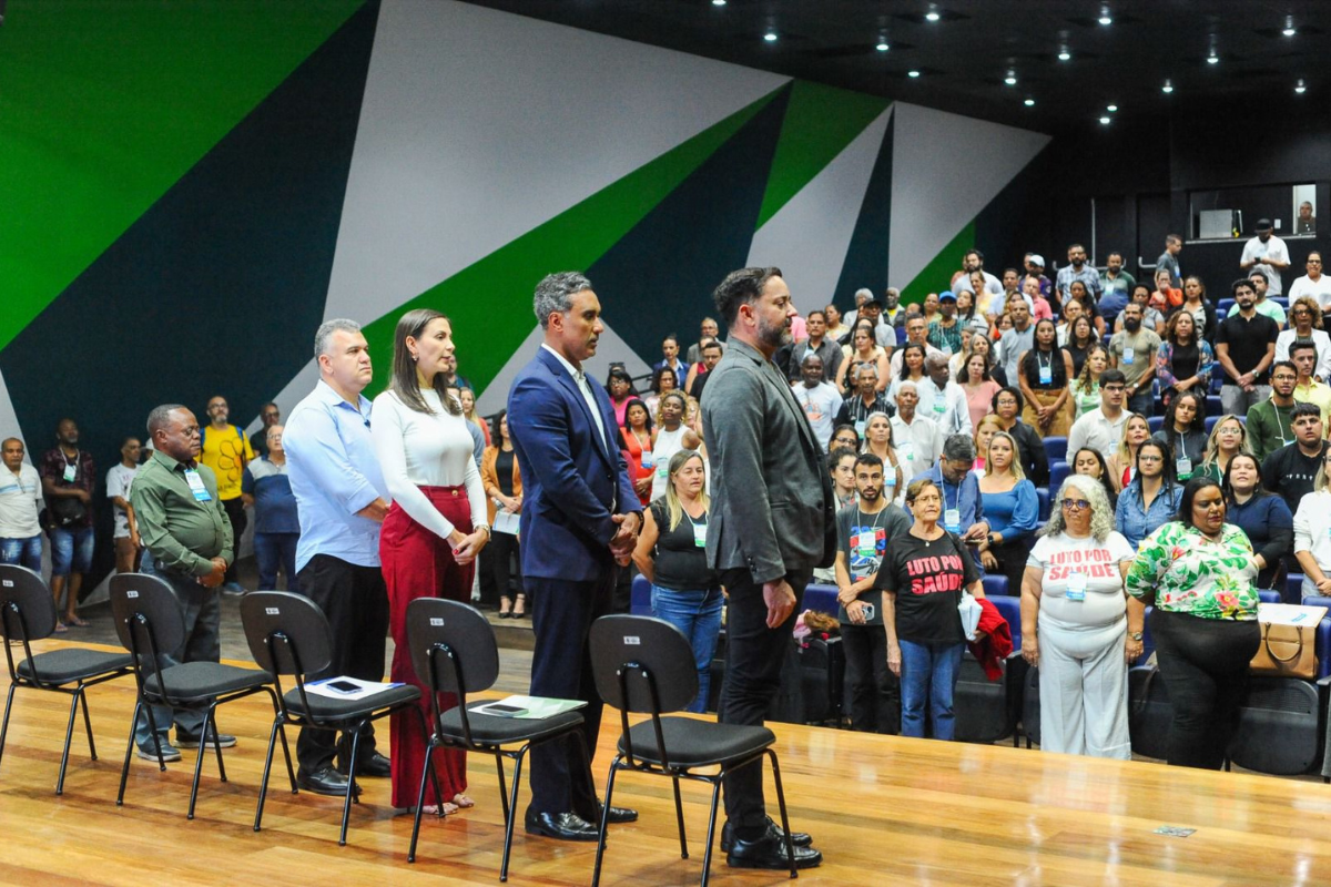  O evento reuniu representantes da gestão, trabalhadores do setor, usuários do Sistema Único de Saúde (SUS) e entidades sociais, que deliberaram sobre mais de 400 propostas construídas nas pré-conferências regionais.