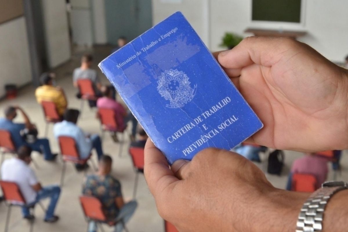 Seleção começa às 8h e será realizada presencialmente na sede da Seter, no bairro Angola 