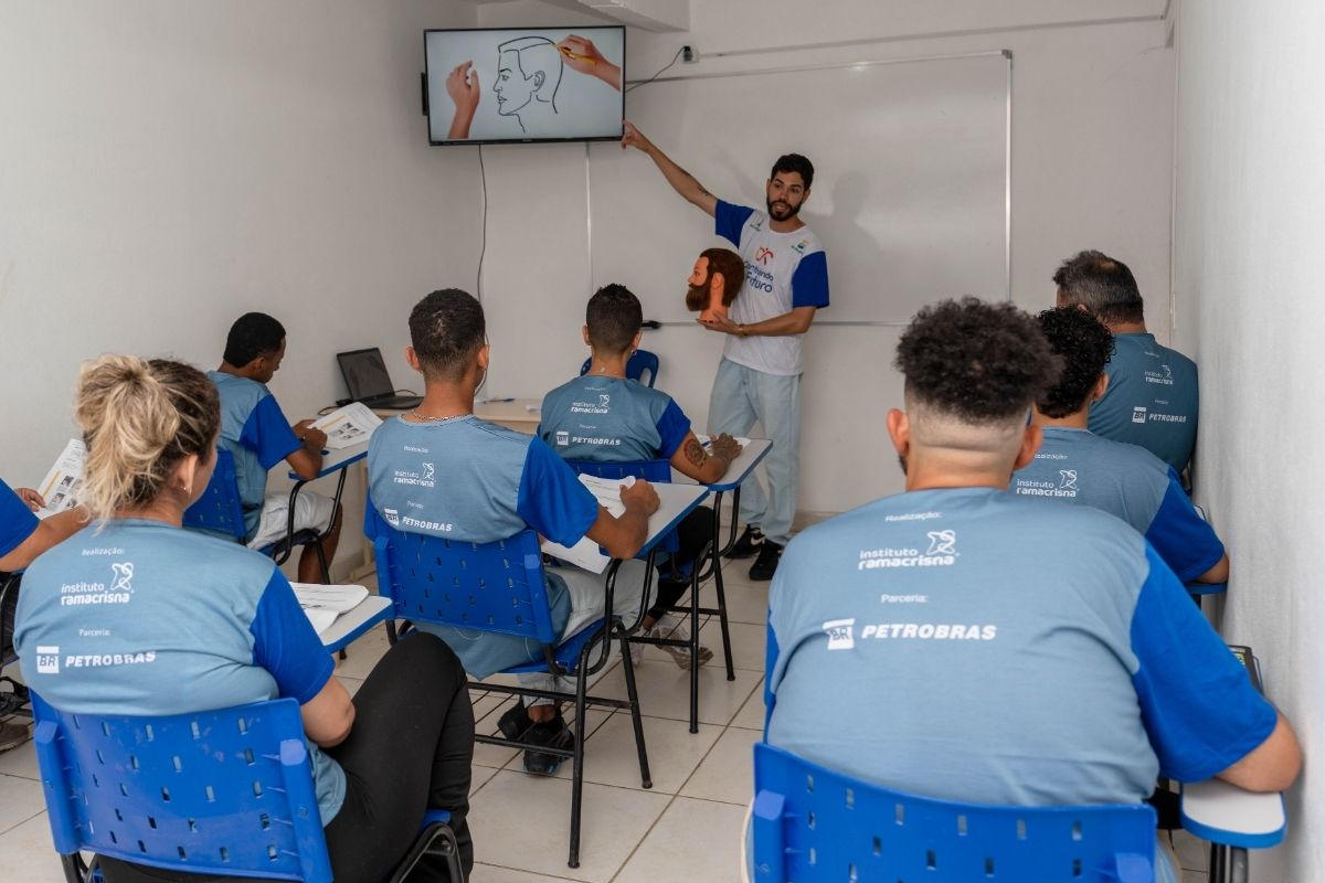 Ação faz parte do projeto Construindo o Futuro VI, realizado em parceria com a Petrobras, por meio do programa Petrobras Socioambiental