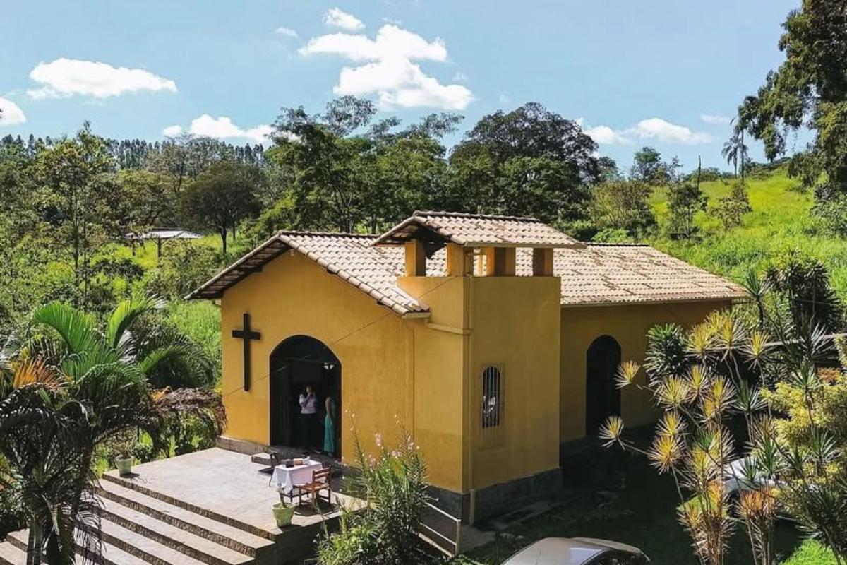 Igreja de Santo Afonso Maria de Ligório está localizada na avenida Governador Valadares, 100, no bairro Santo Afonso
