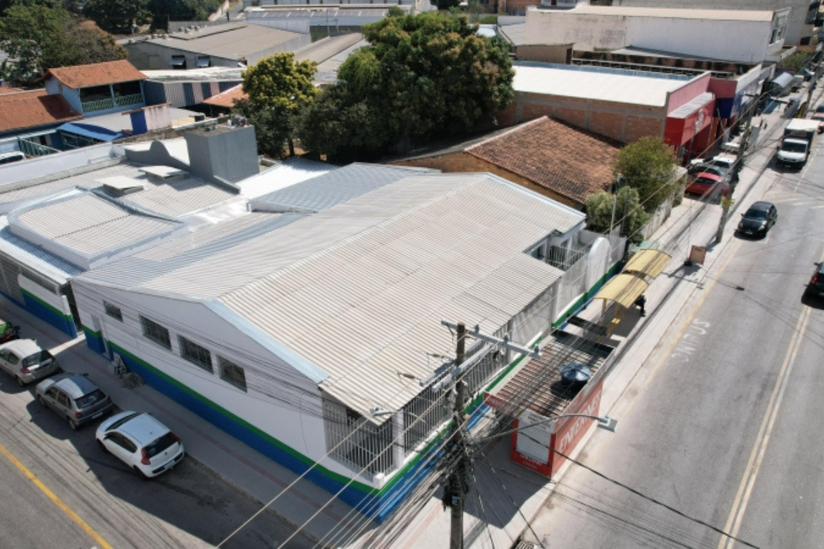 A unidade conta com quatro equipes de Saúde da Família, uma equipe e-Multi e duas equipes de Saúde Bucal. 