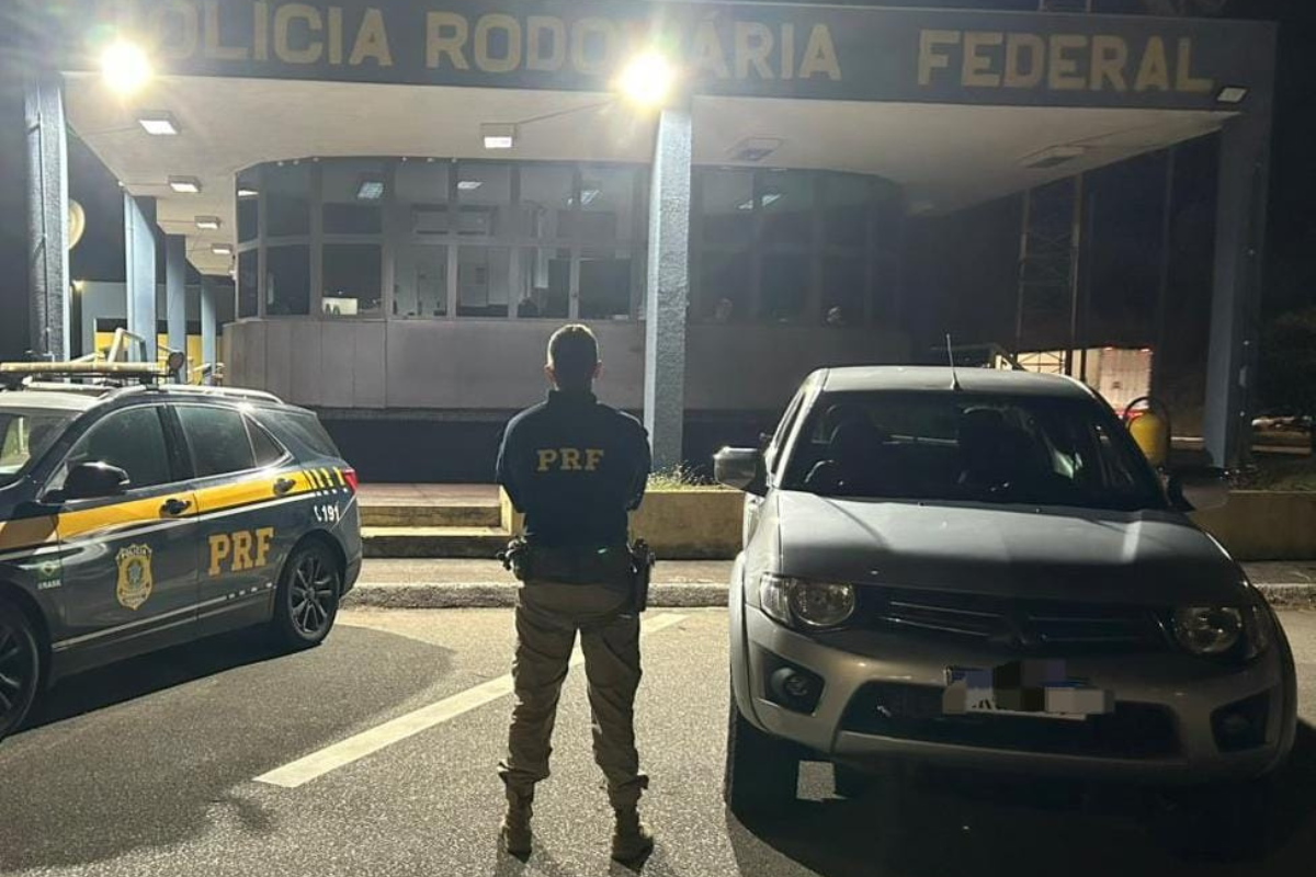 O motorista contou que teria pago R$ 8 mil pelo veículo e que pagaria mais R$ 6 mil posteriormente ao vendedor