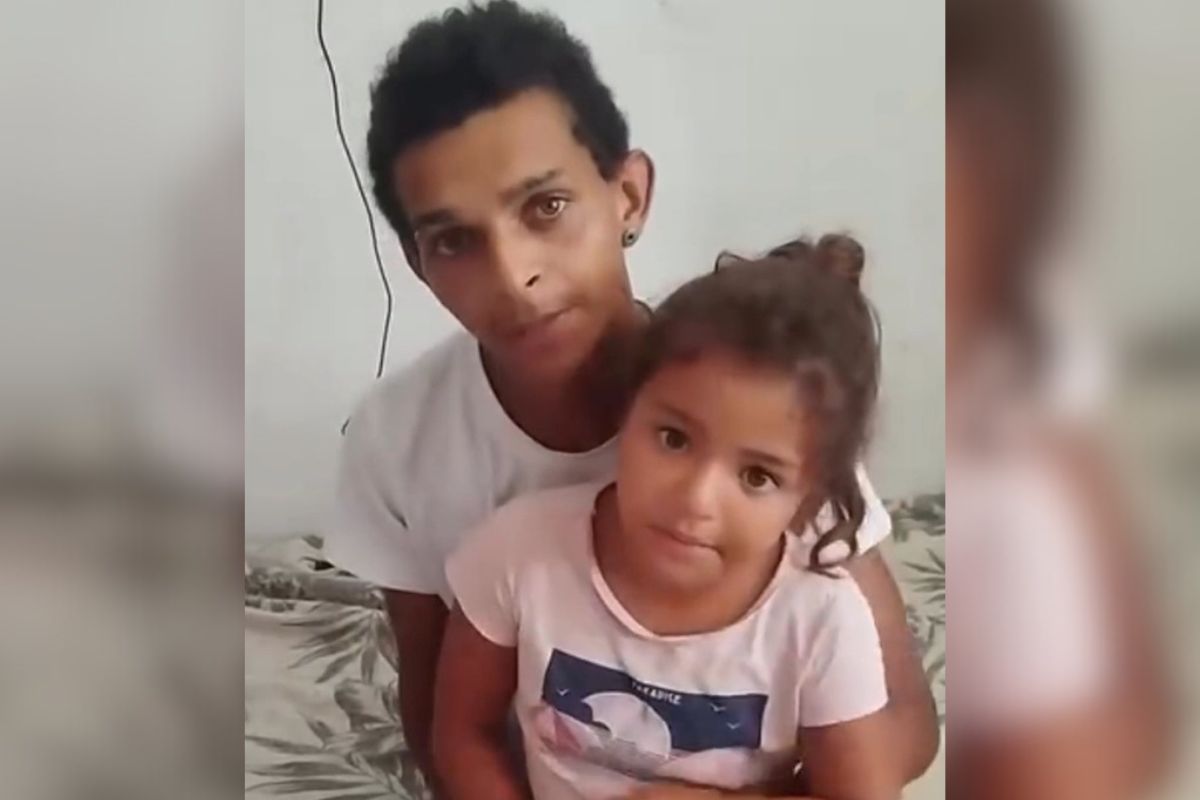 Pai fez pronunciamento sobre o ocorrido nas redes sociais ao lado da filha