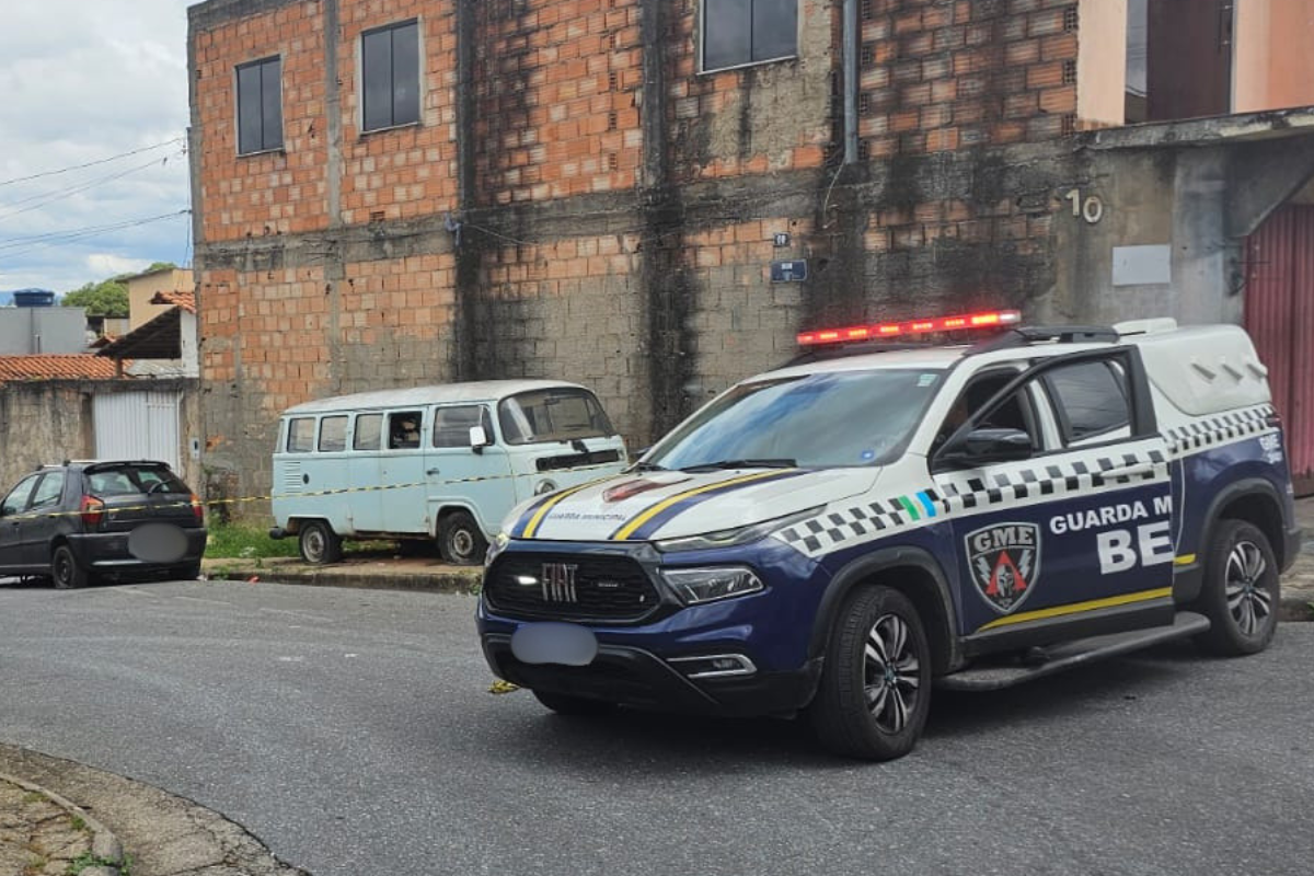 Vítima vivia em situação de rua, e costumava usar a Kombi abandonada para se abrigar