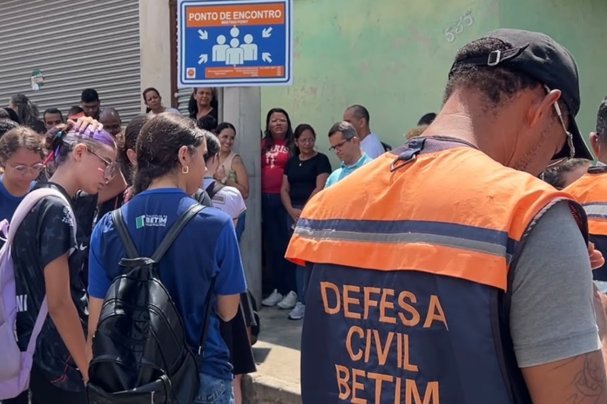 Ação foi direcionada pela Defesa Civil
