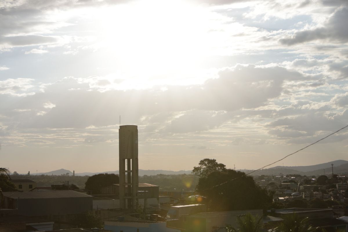 Clima na cidade no feriado prolongado de Nossa Senhora Aparecida será de temperaturas elevadas