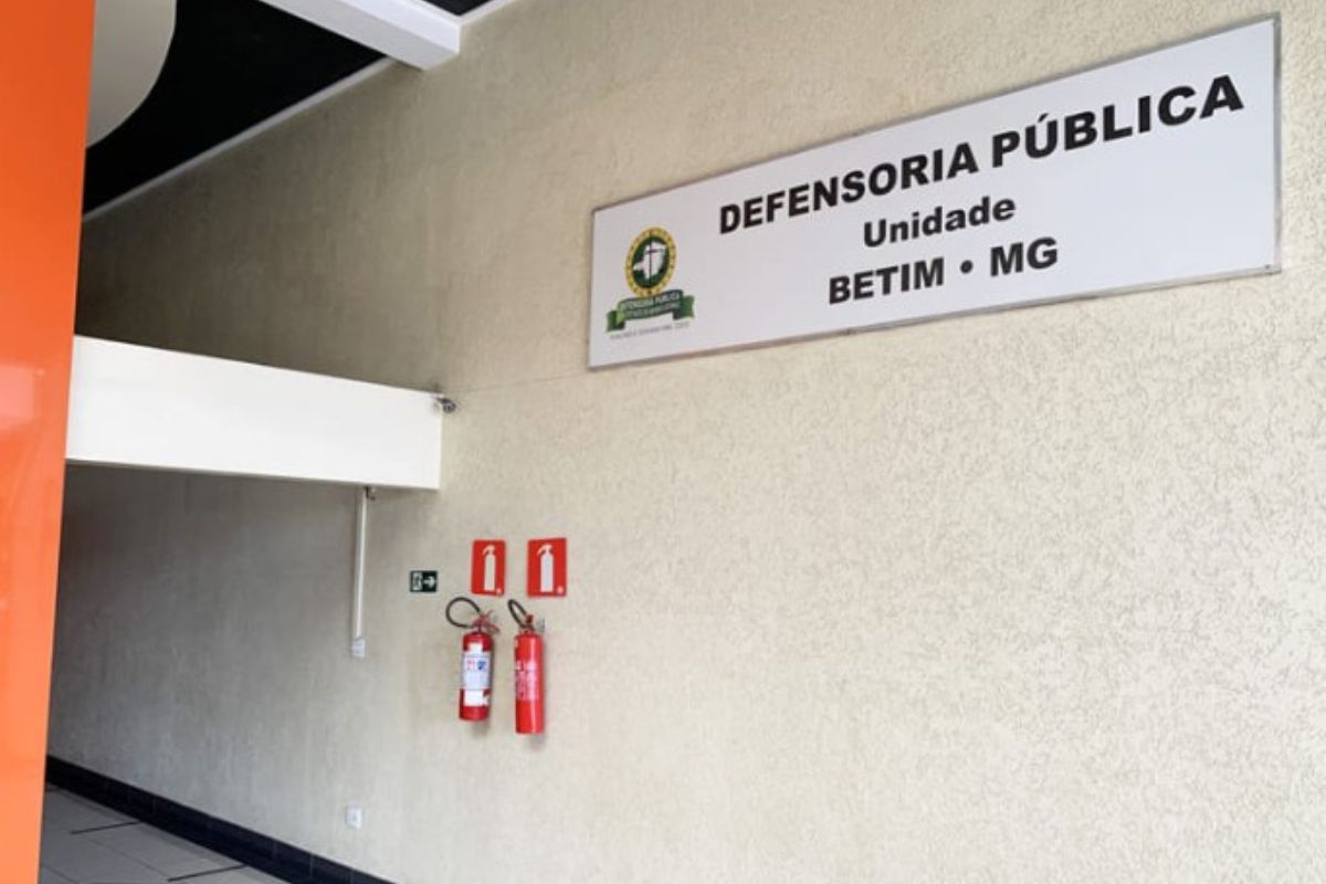 A Defensoria Pública de Betim fica situada na avenida Governador Valadares, 199, Centro