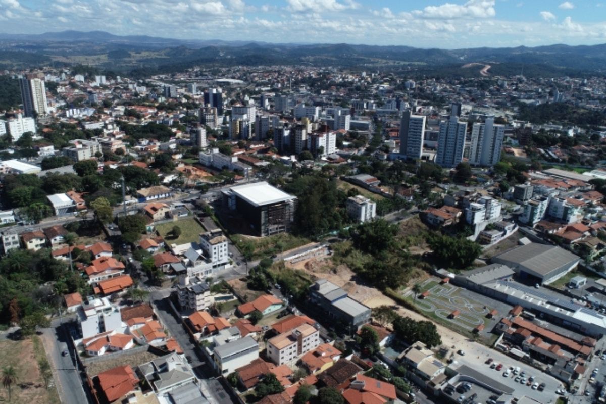 Prefeitura vai suspender o atendimento nos prédios administrativos entre este sábado (14) e quarta-feira (18)