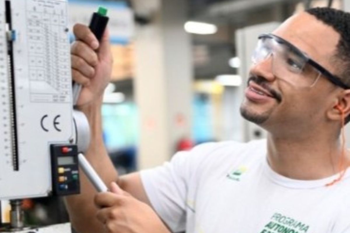 Formação será realizada no Senai Betim e é voltada, principalmente, para moradores de Betim, Ibirité e Sarzedo