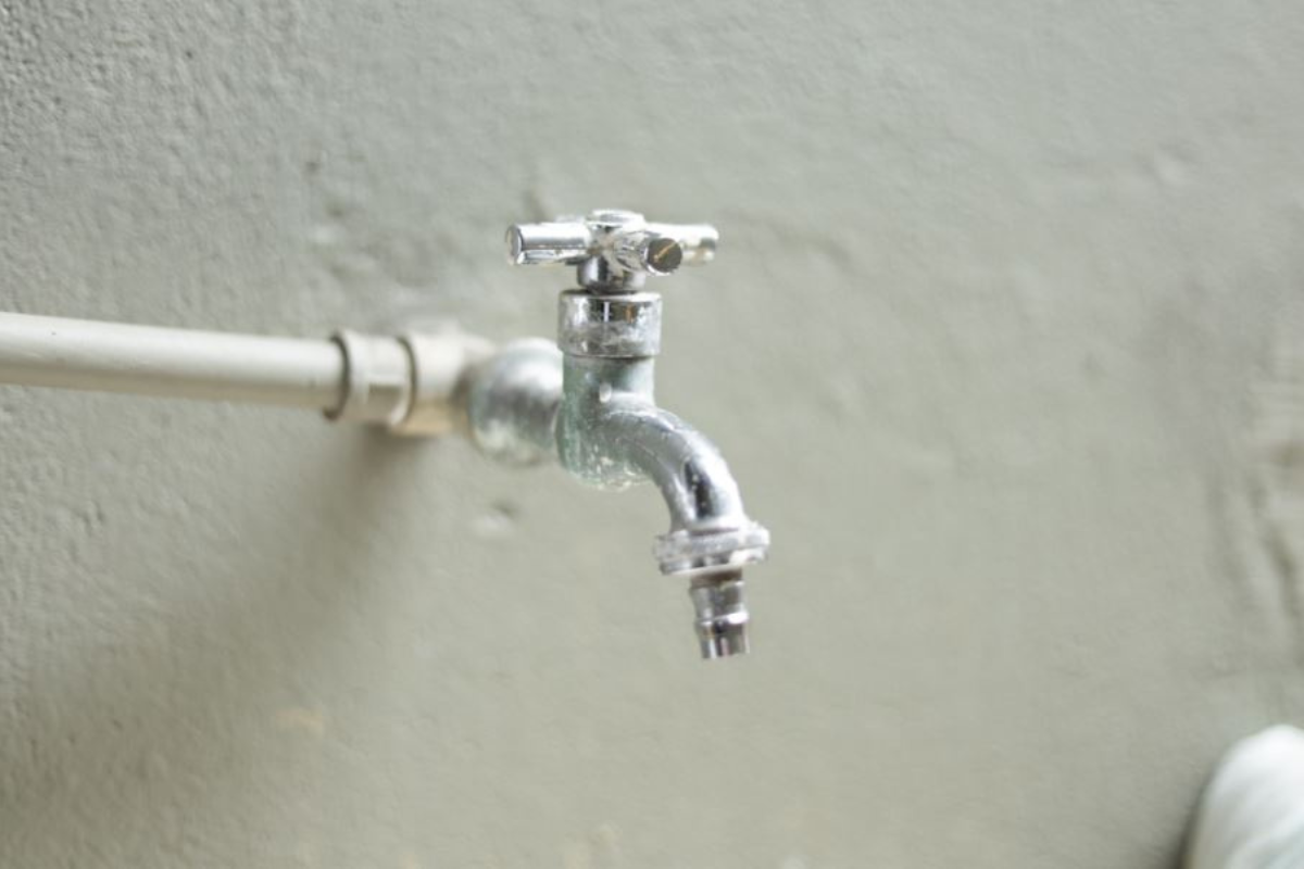 Imóveis que possuem caixas d'água podem não sofrer impactos