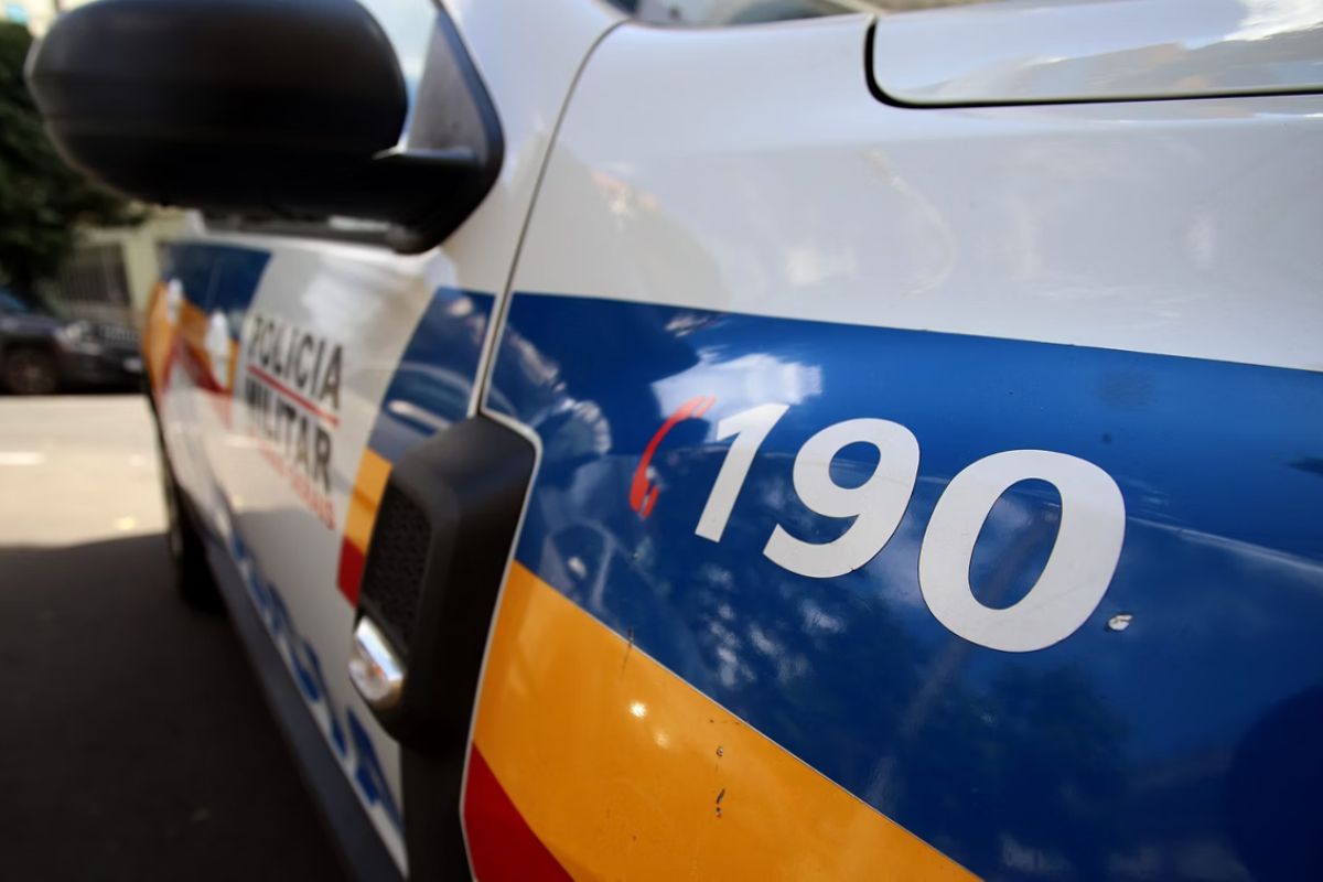 Crime aconteceu por volta das 22h desse domingo (10), na rua Itália, no bairro Petrovale