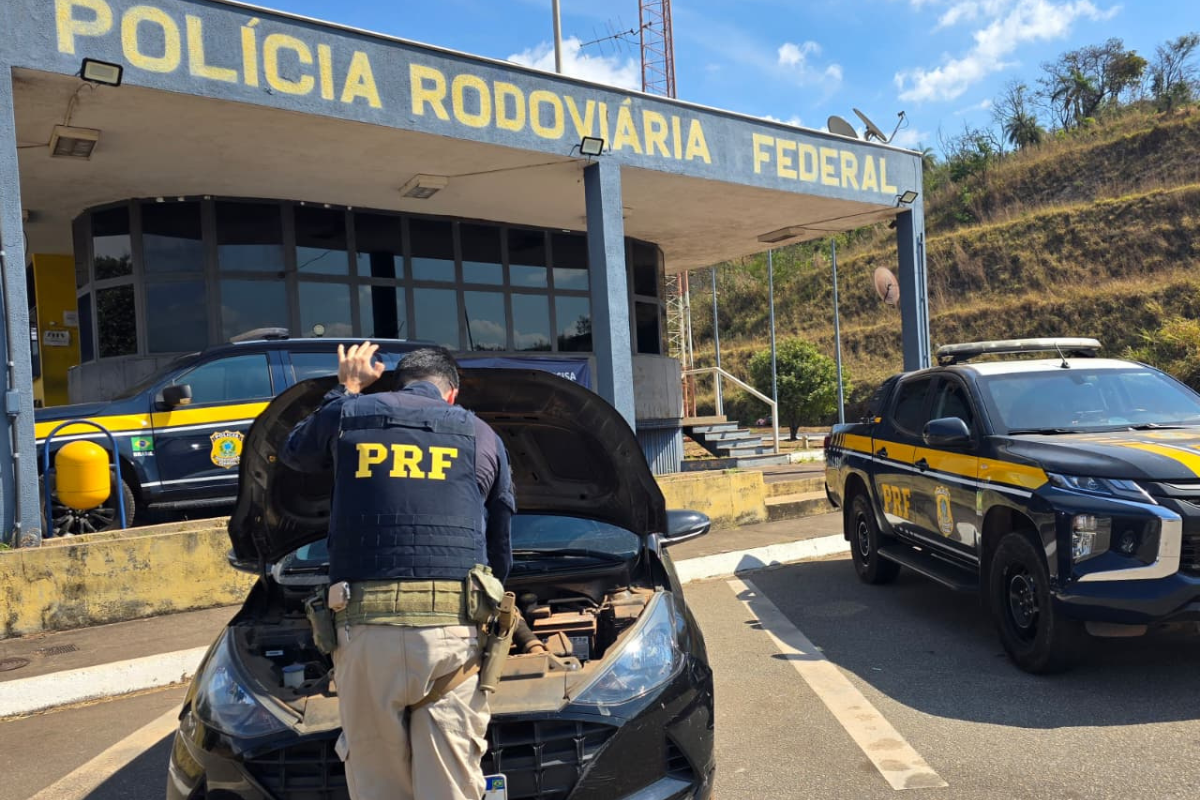 Veículo recuperado é um Hyundai HB20 de cor preta