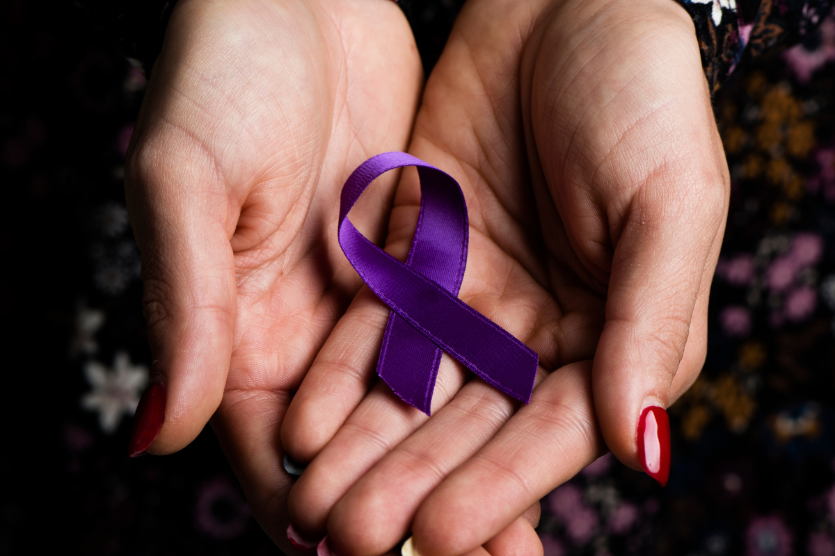 O Agosto Lilás é uma campanha nacional de conscientização pelo fim da violência contra a mulher