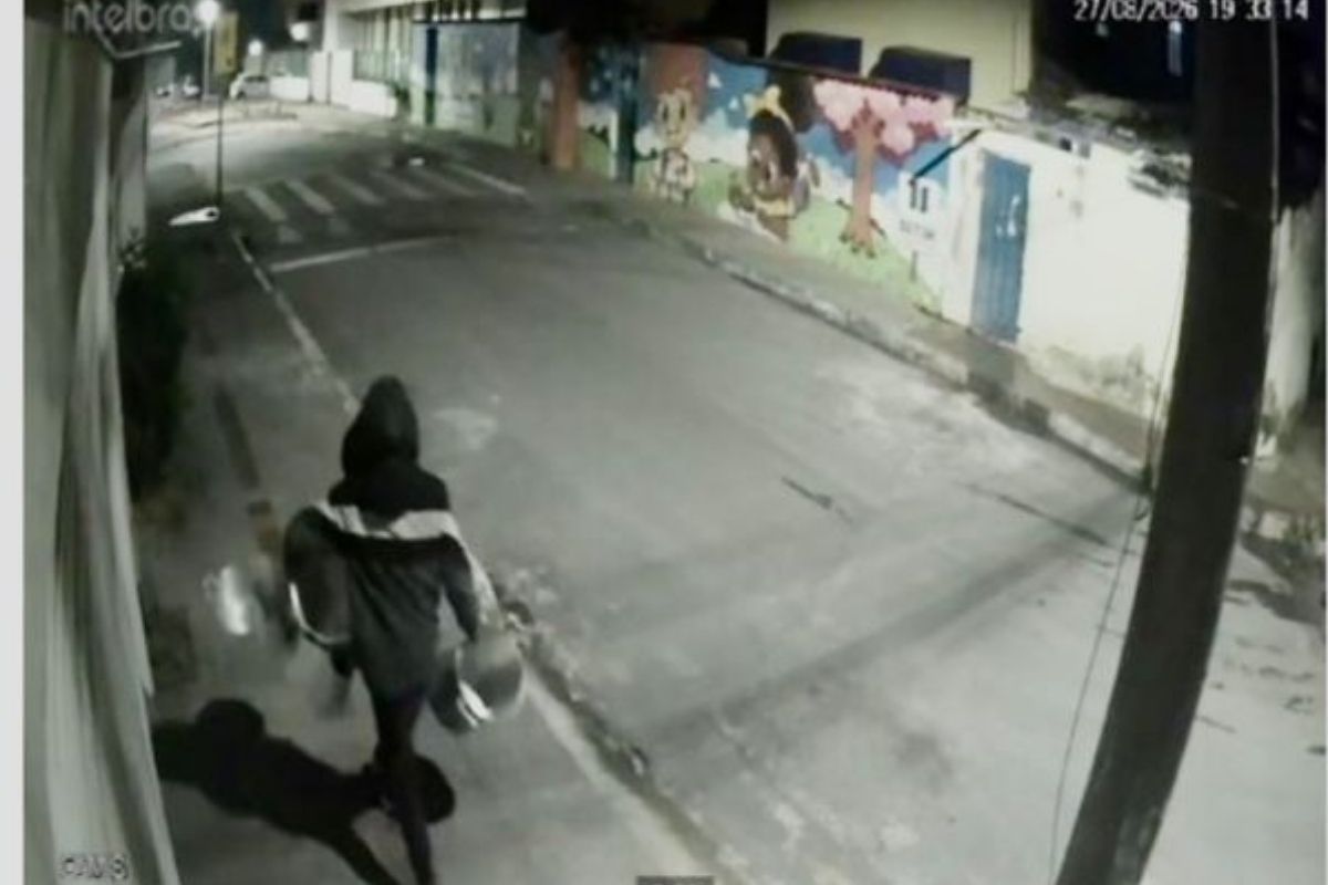 Homem furtou panelas para vender o alumínio posteriormente