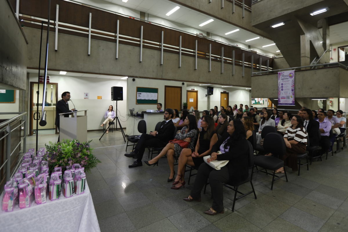 Fórum da Comarca de Betim recebe palestras ao longo da programação de Agosto Lilás