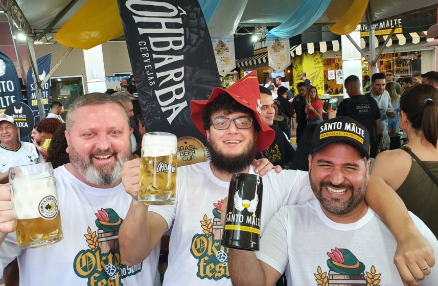 Danilo Mata, da "Jairo´s Cervejaria"; Tiago Guimarães, da “Oh Barba Cervejas” e Eduardo Soares, da “Santo Malte” são os organizadores do evento 