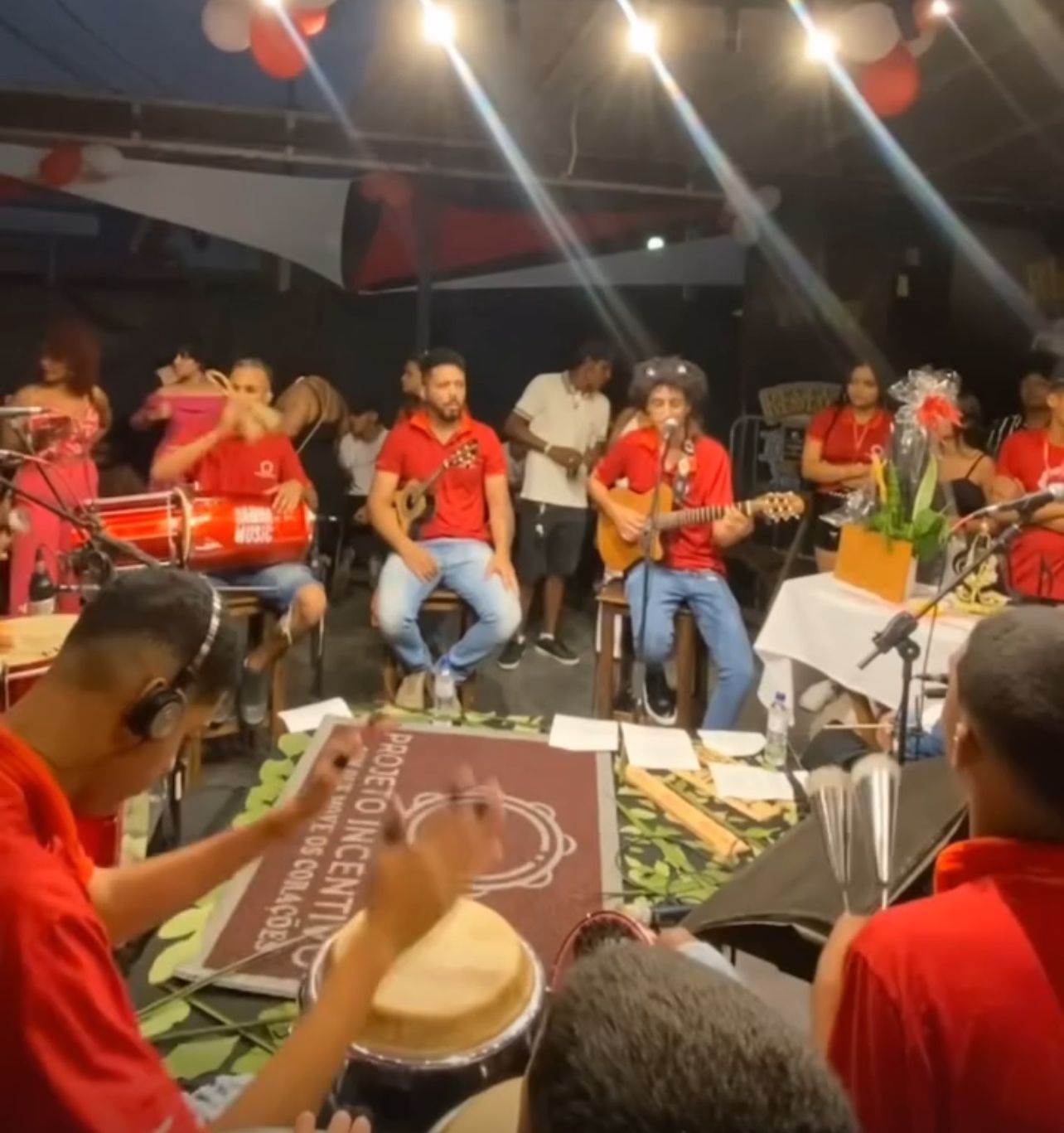 Grupo promove eventos sociais em bares da cidade