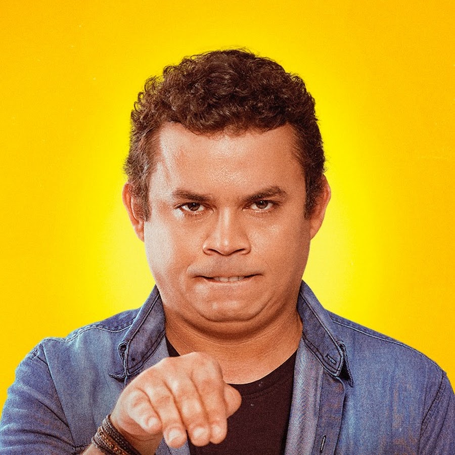 Emerson Ceará apresenta seu novo show solo "Se Acalme"