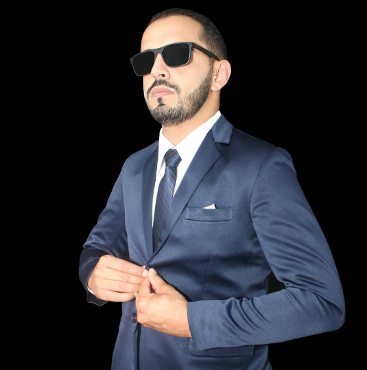 Rubens Ramalho é ator, humorista e apresentador da rádio 98