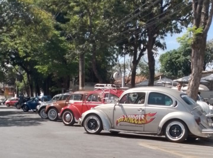 Exposição de carros antigos se tornou a marca registrada do evento