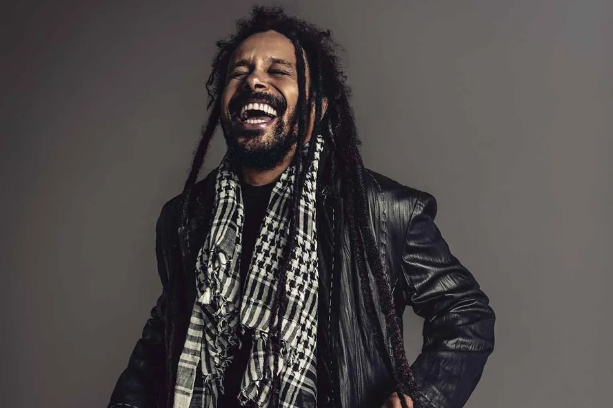 Marcelo Falcão é conhecido principalmente por seu trabalho como vocalista da banda O Rappa
