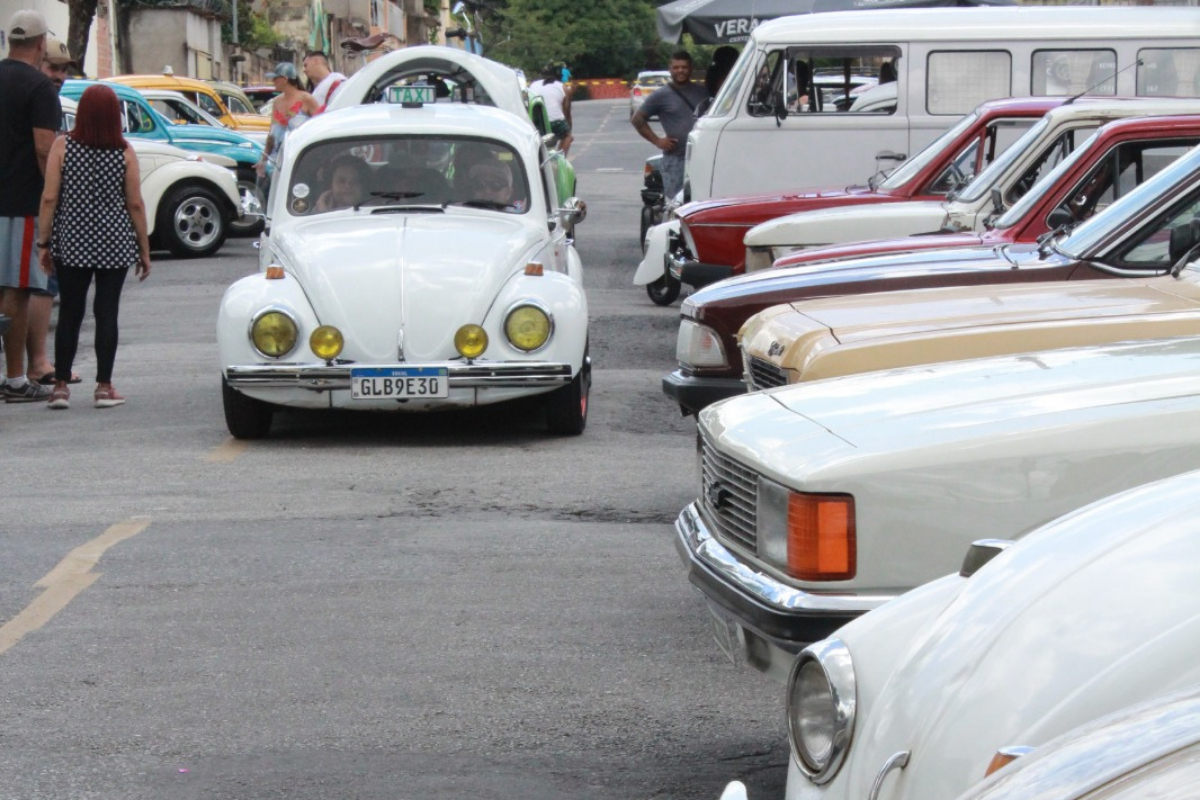 Evento é considerado o maior encontro de carros antigos da região