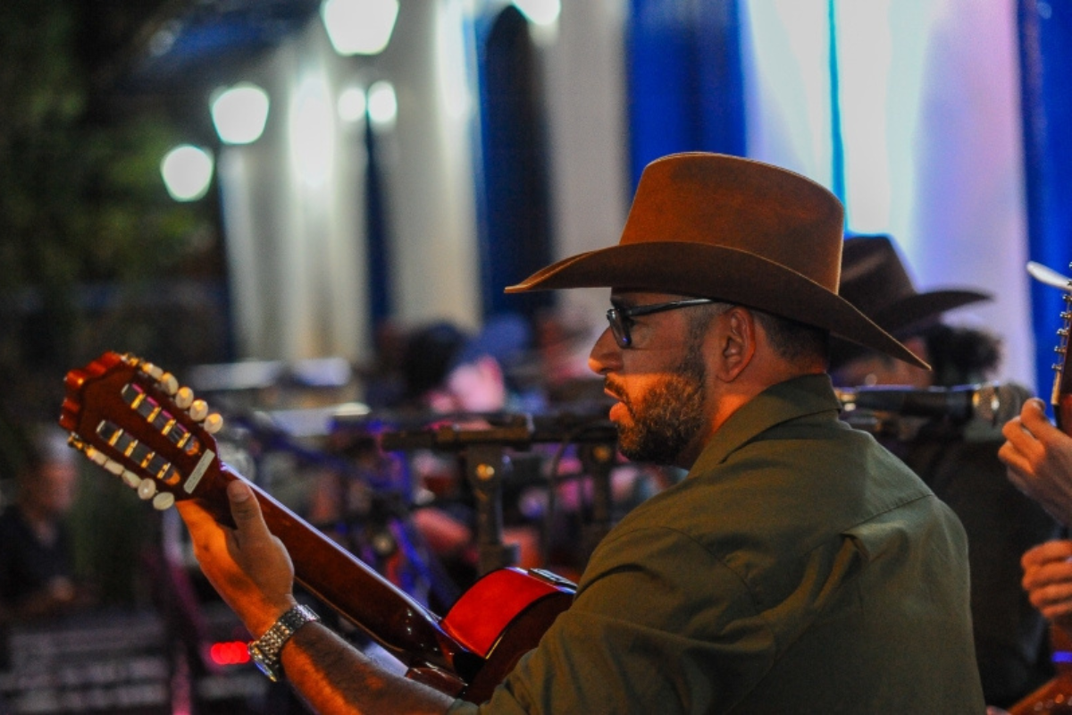 Evento gratuito resgata a música sertaneja de raiz