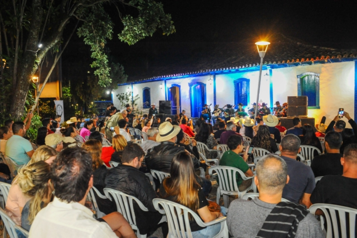 Apresentação ocorre no quintal da Casa da Cultura, no Centro