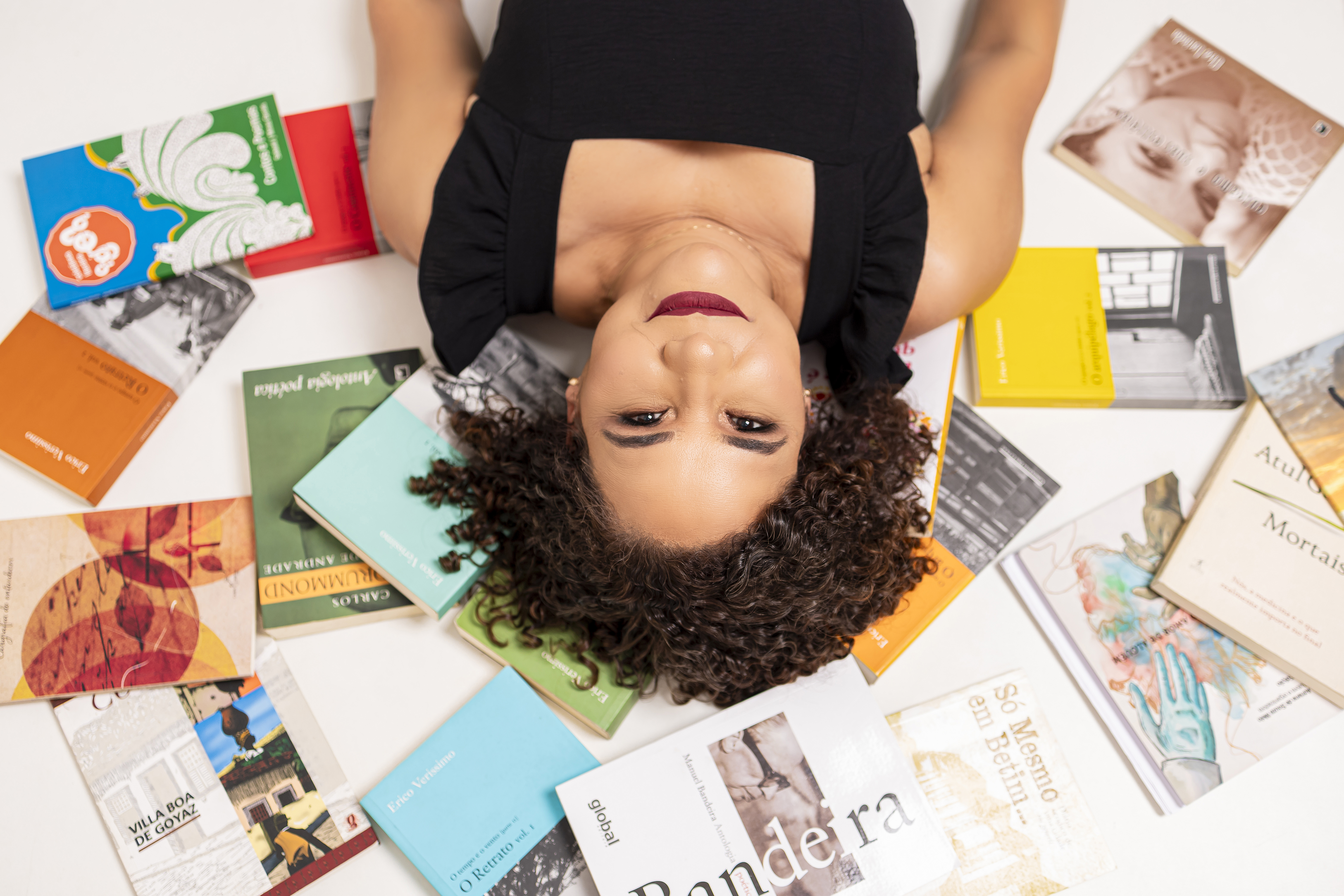 Este é o primeiro livro da escritora betinense Valéria Moura