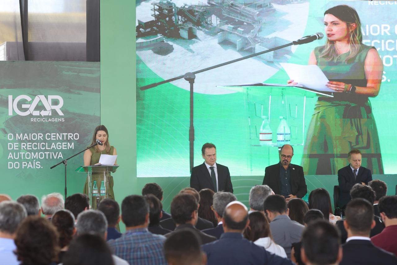 Daniela Medioli destaca a importância da reciclagem de veículos para o meio ambiente 