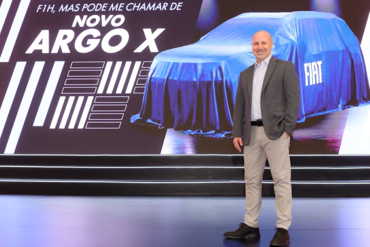 Presidente da Stellantis para a América do Sul, Herlander Zola falou sobre a chegada do novo Argo X ao mercado