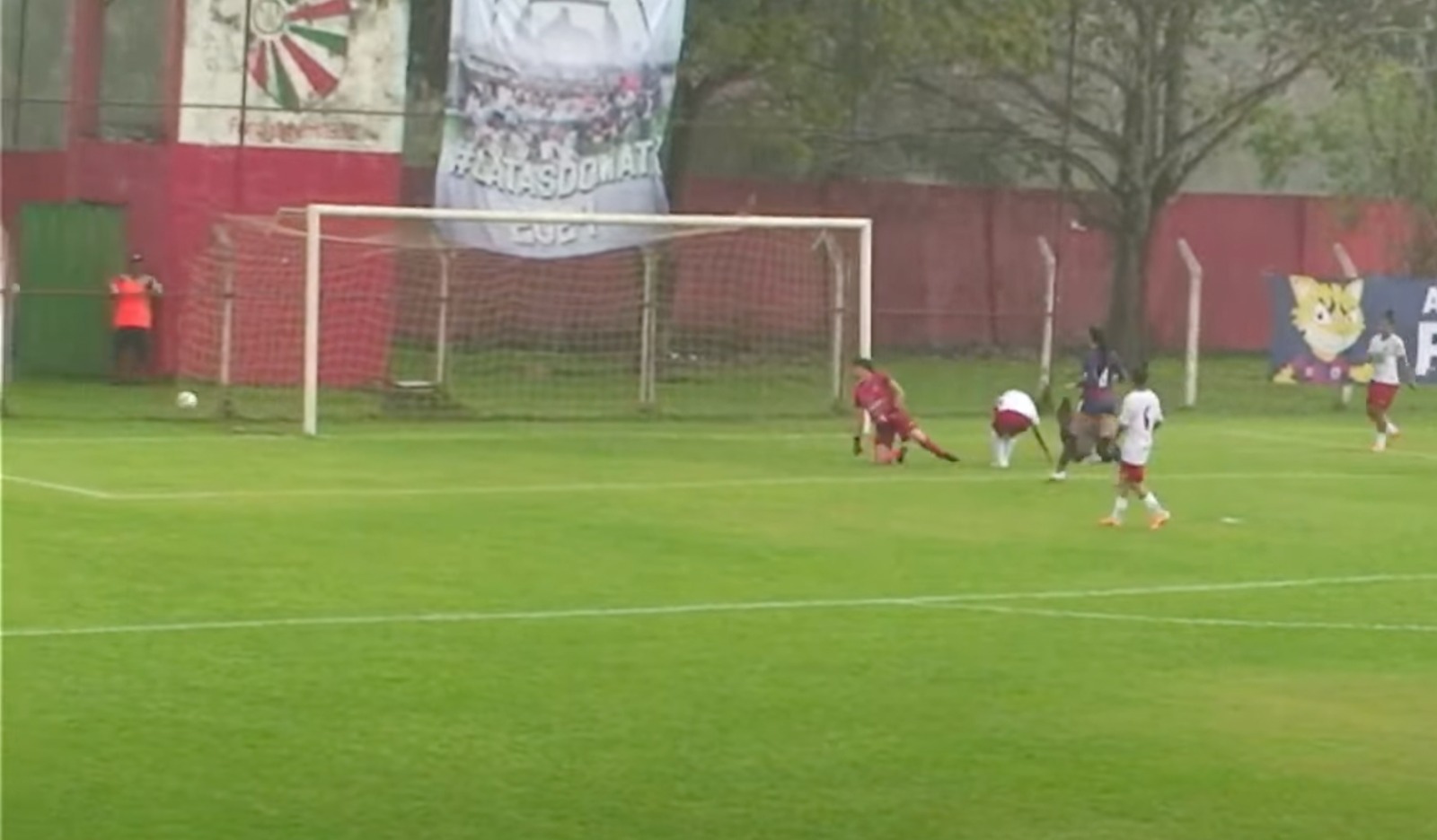 Primeiro tempo foi marcado por dois gols do Itabirito