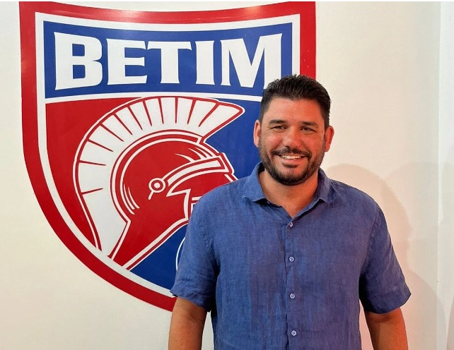 Barros retornou em março ao clube betinense; a primeira passagem foi em 2019, ano de estreia da categoria profissional
