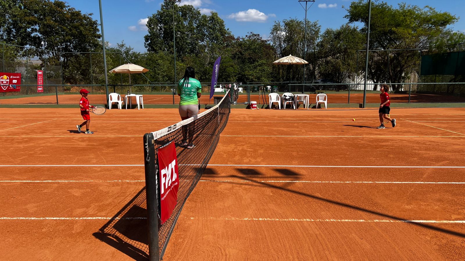 O campeonato é o maior evento de tênis infantil do país