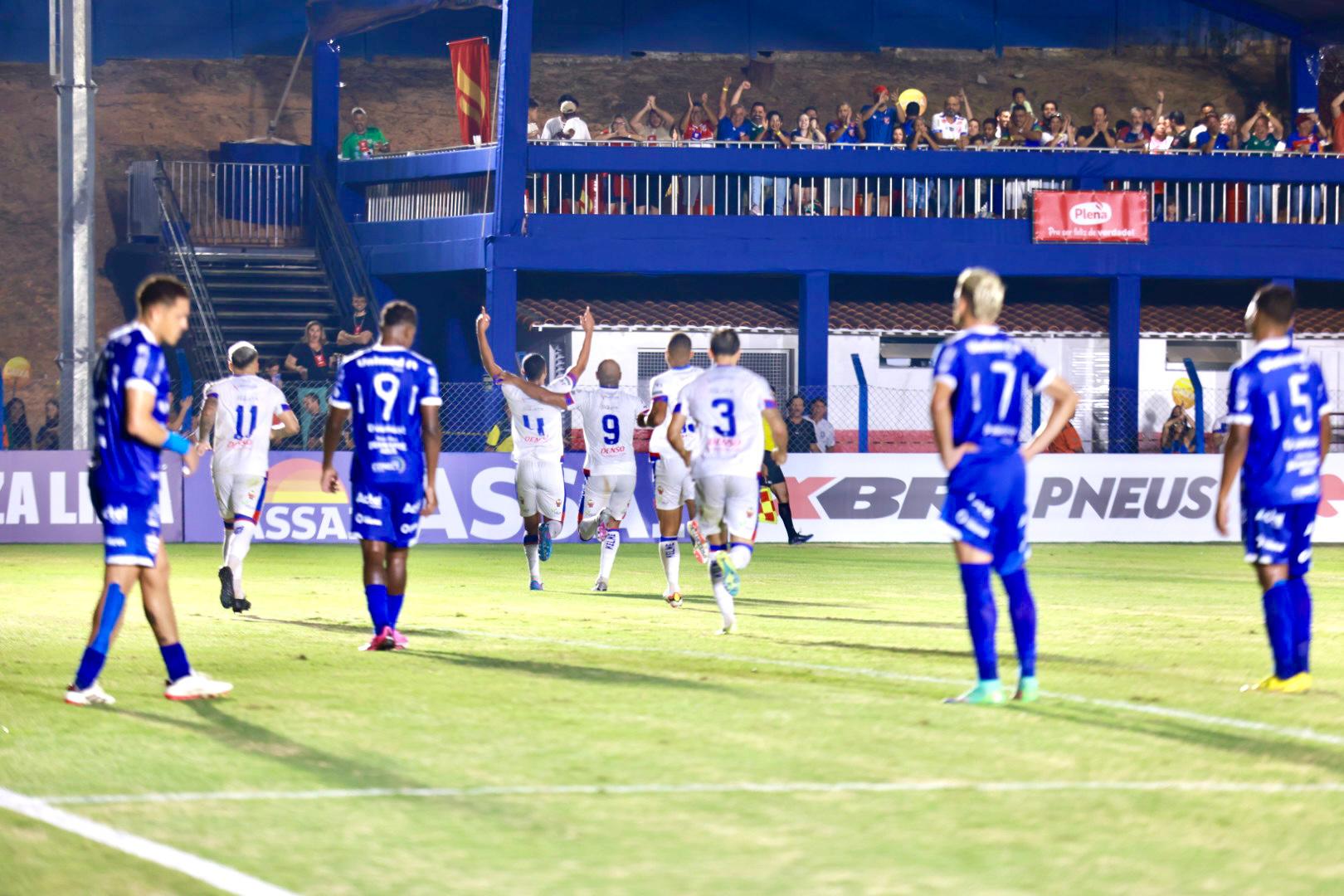 Pela primeira vez na história do Betim, o time jogou em casa em partida válida pelo Campeonato Mineiro; Arena Vera Cruz passou por reformas para sediar confronto