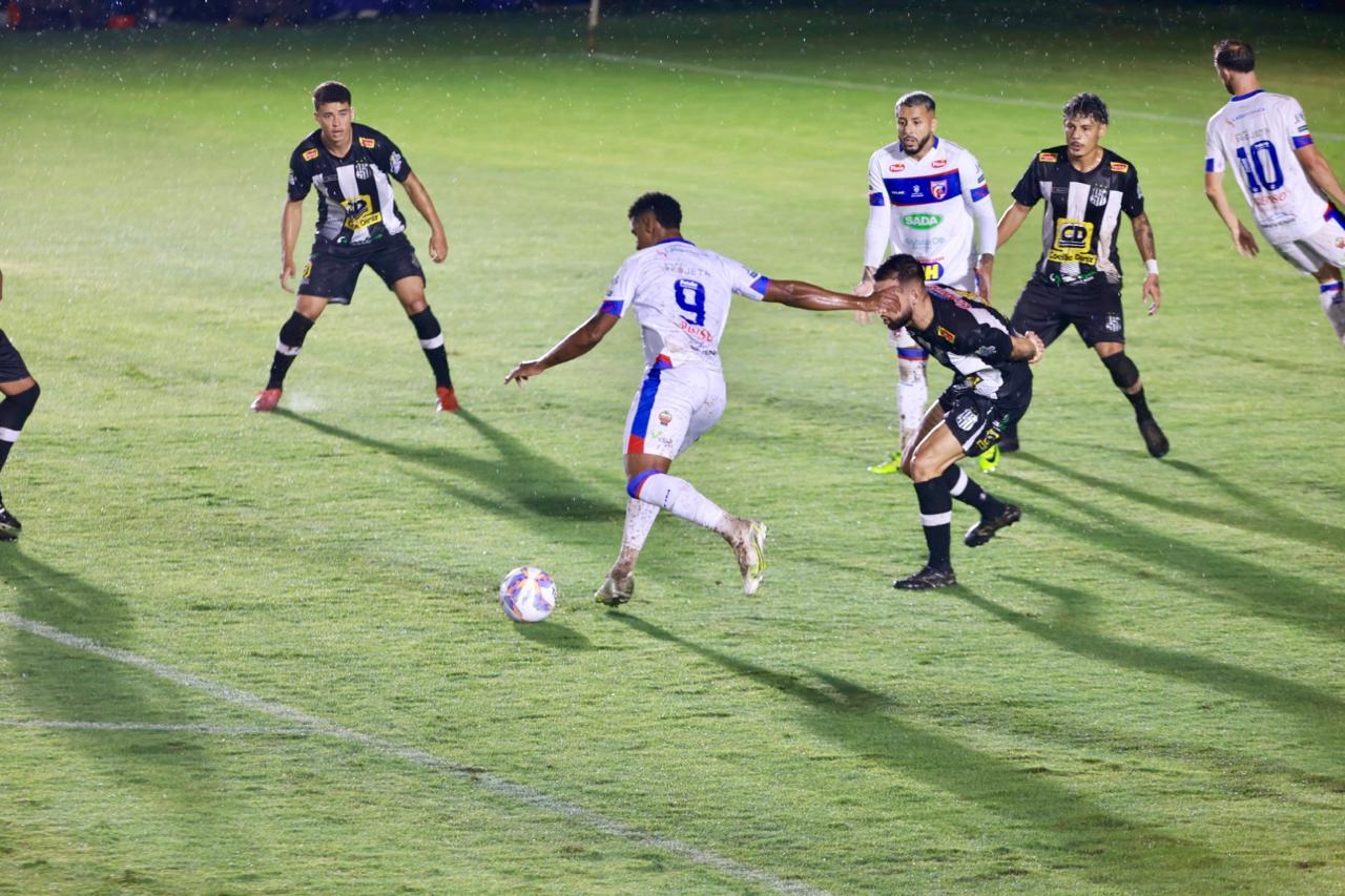 Com o resultado, o Betim Futebol segue na liderança do grupo A com oito pontos