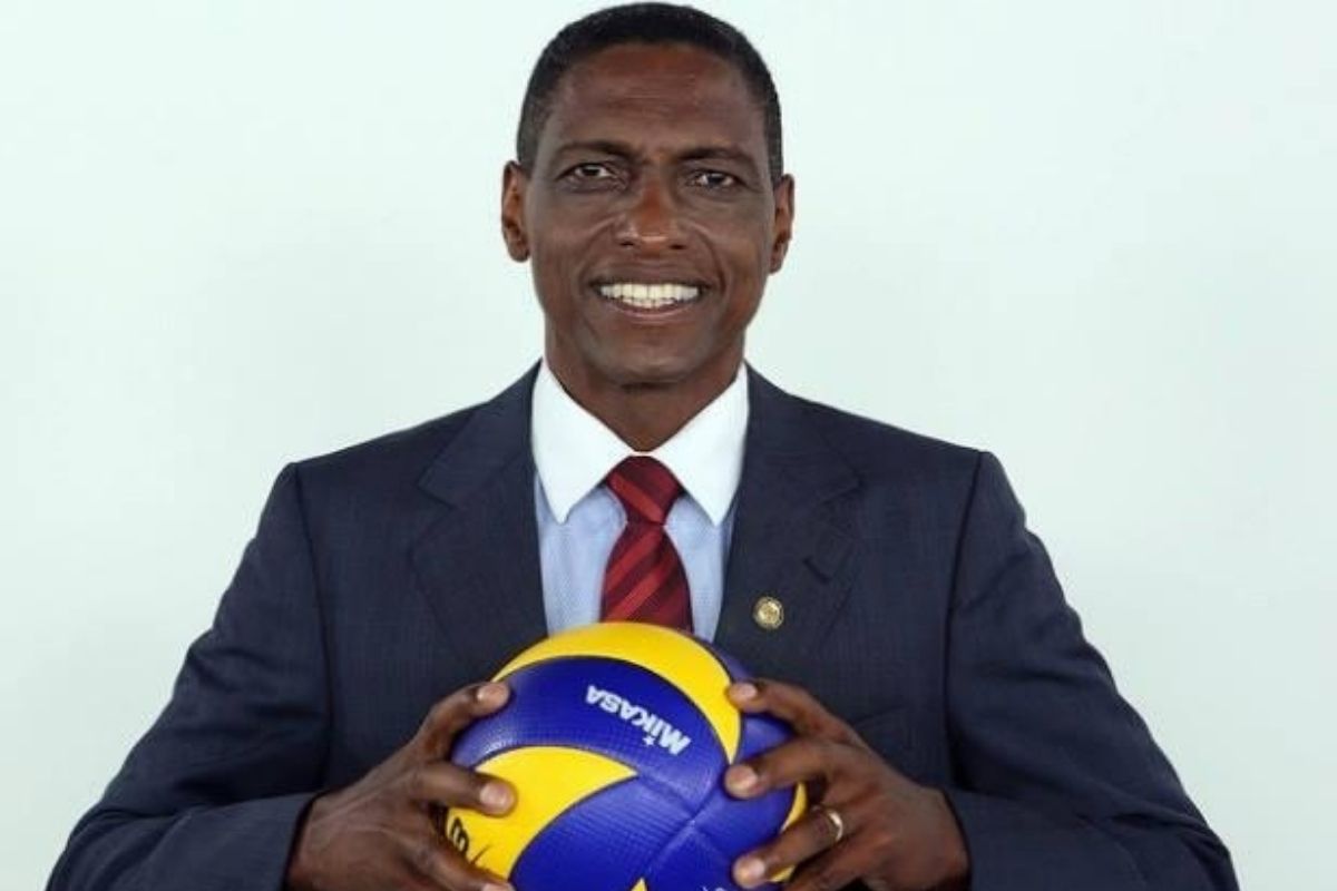 Pelé do Vôlei vai falar um pouco para os alunos sobre a sua trajetória no esporte, incluindo o período em que jogou pela Seleção Brasileira