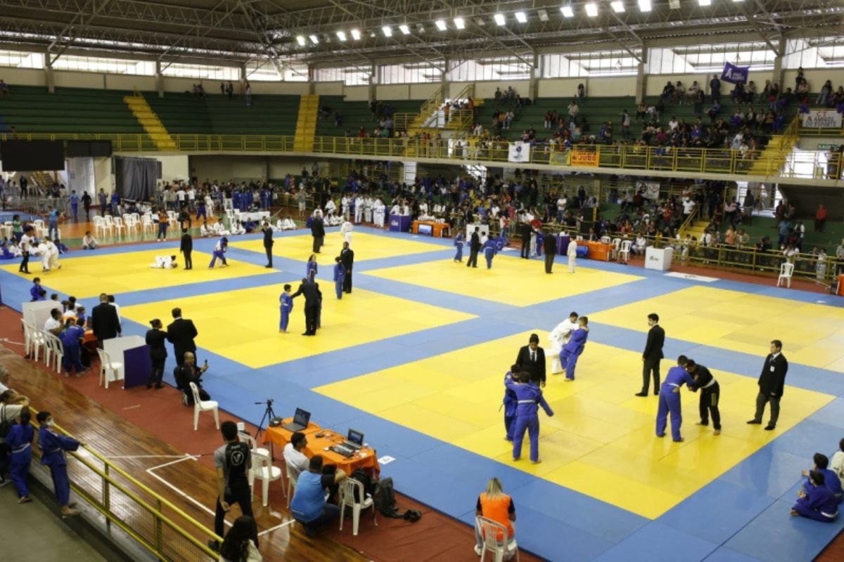 competição funciona como uma seletiva para o Campeonato Brasileiro Região III, que abrange os Estados de Minas Gerais, Rio de Janeiro, Espírito Santo e Bahia