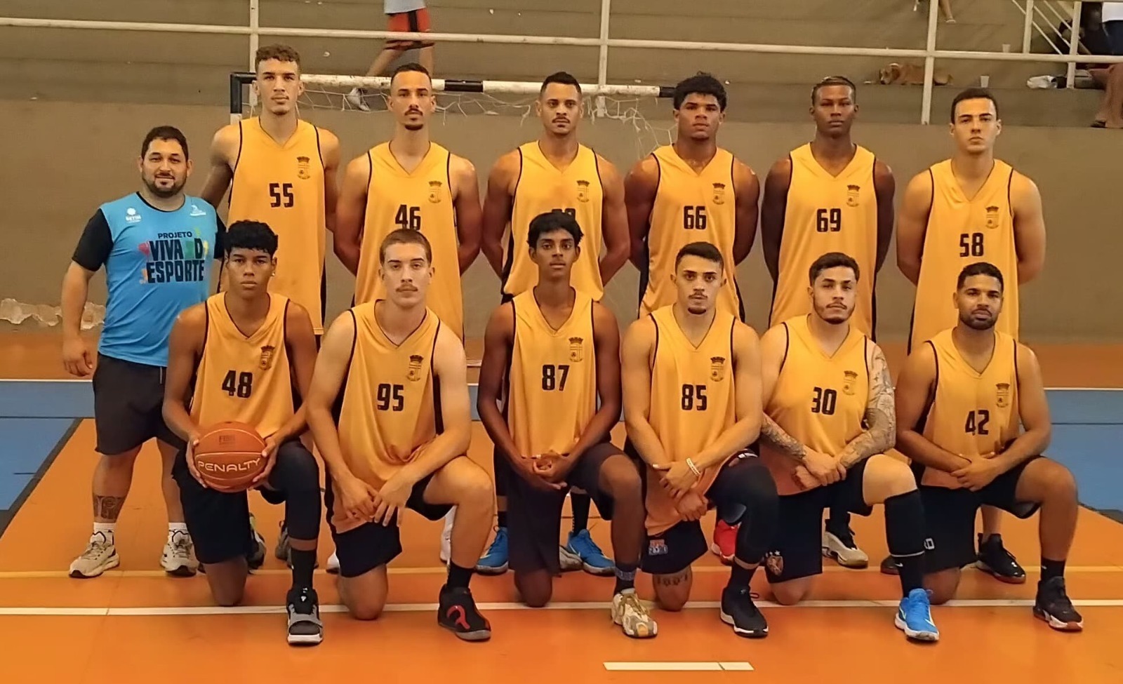 Time da casa joga às 11h contra o Contagem Towers, da cidade vizinha