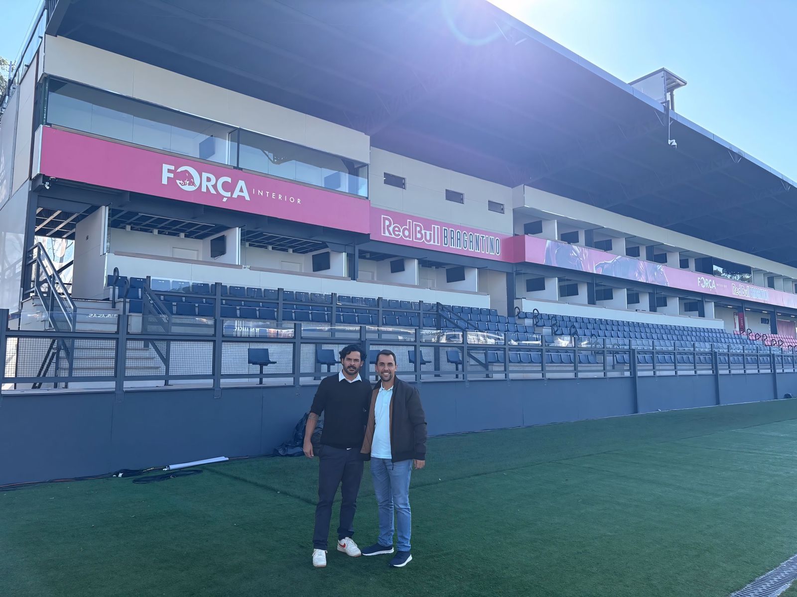Cristiano Pedrosa e Fred Pacheco foram conhecer tecnologia usada no estádio Cícero Marques
